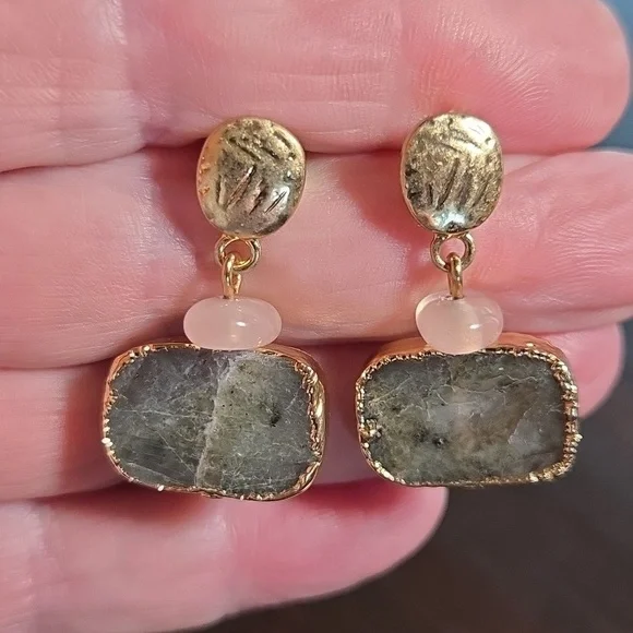J. JILL LABRADORITE & ROSE QUARTZ GOLD TONE POST DROP EARRINGS - Picture 4 of 4